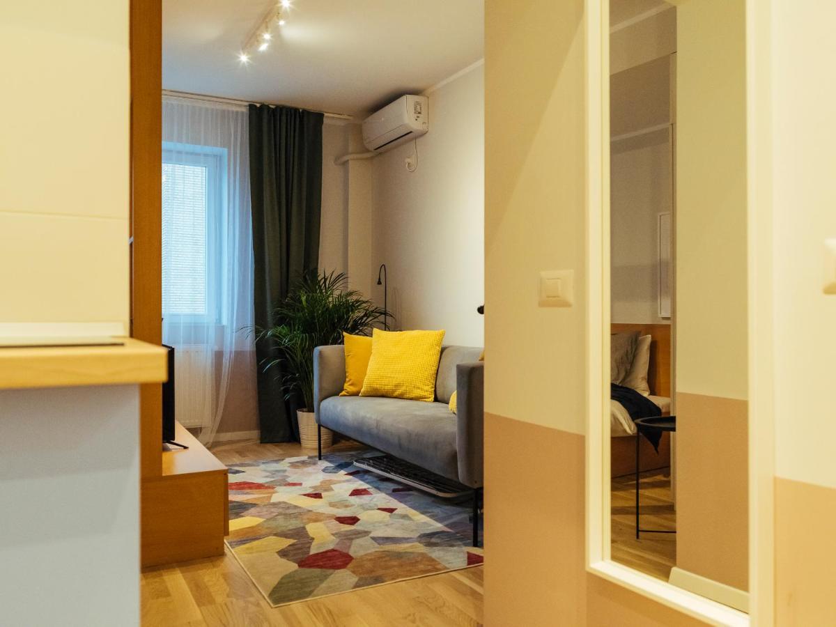 Cosy Studio - Amazing Location - Old Town 부쿠레슈티 외부 사진